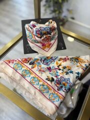 Beyaz  Çiçek Desenli İpek Fular